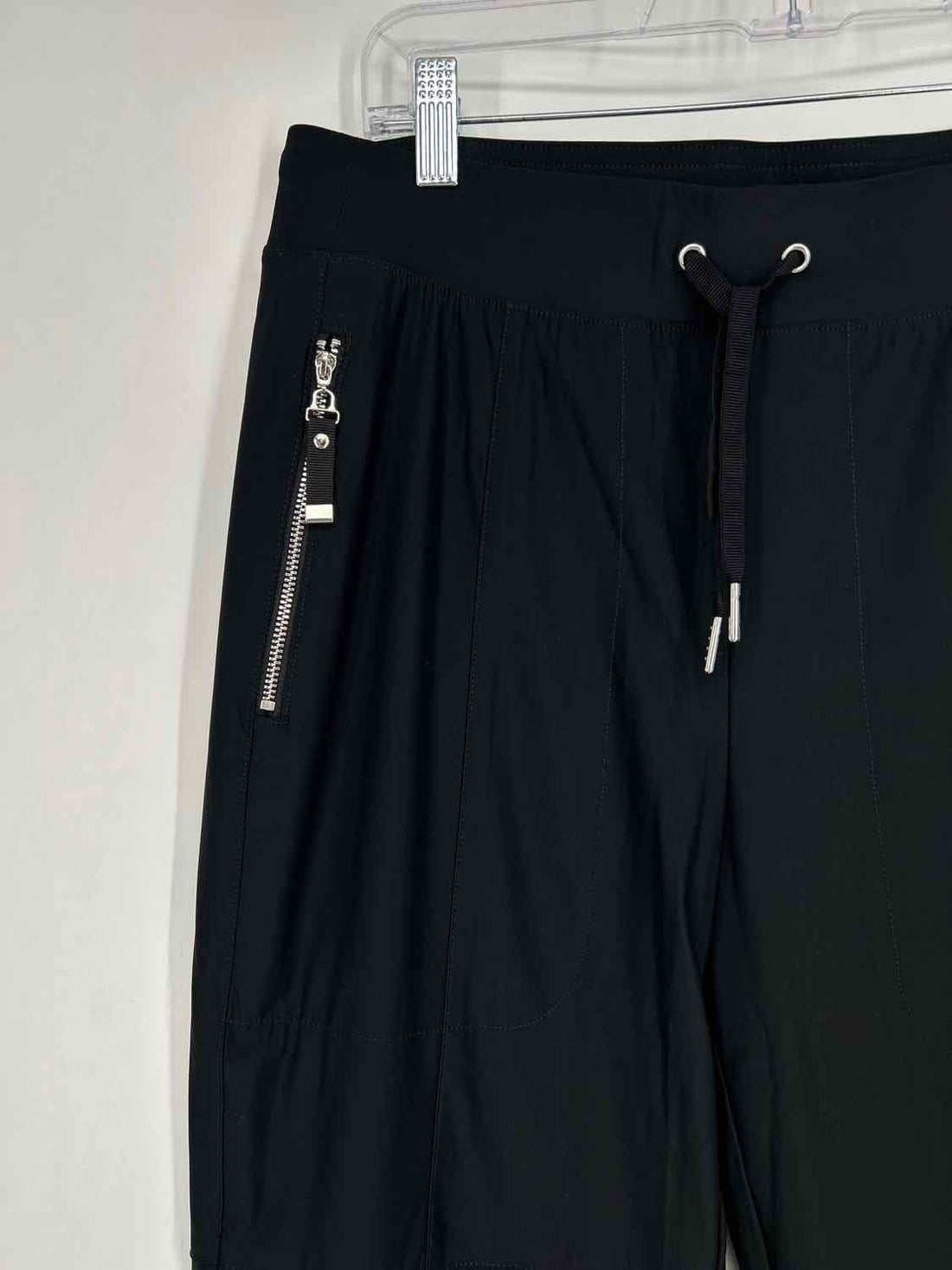 Chicos Size 1(8) Black Pants