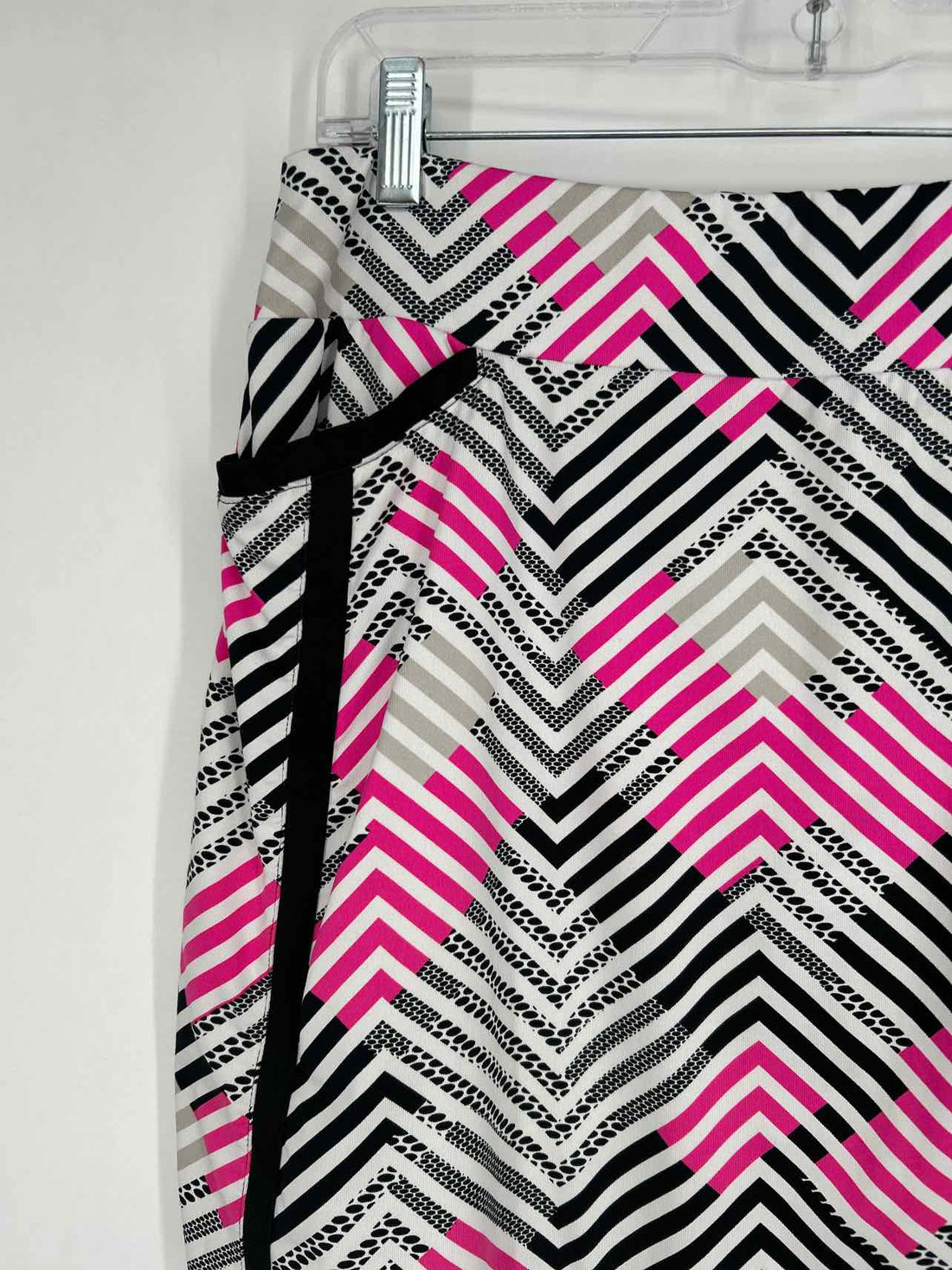 Tail Size L White Black & Pink Active Skorts
