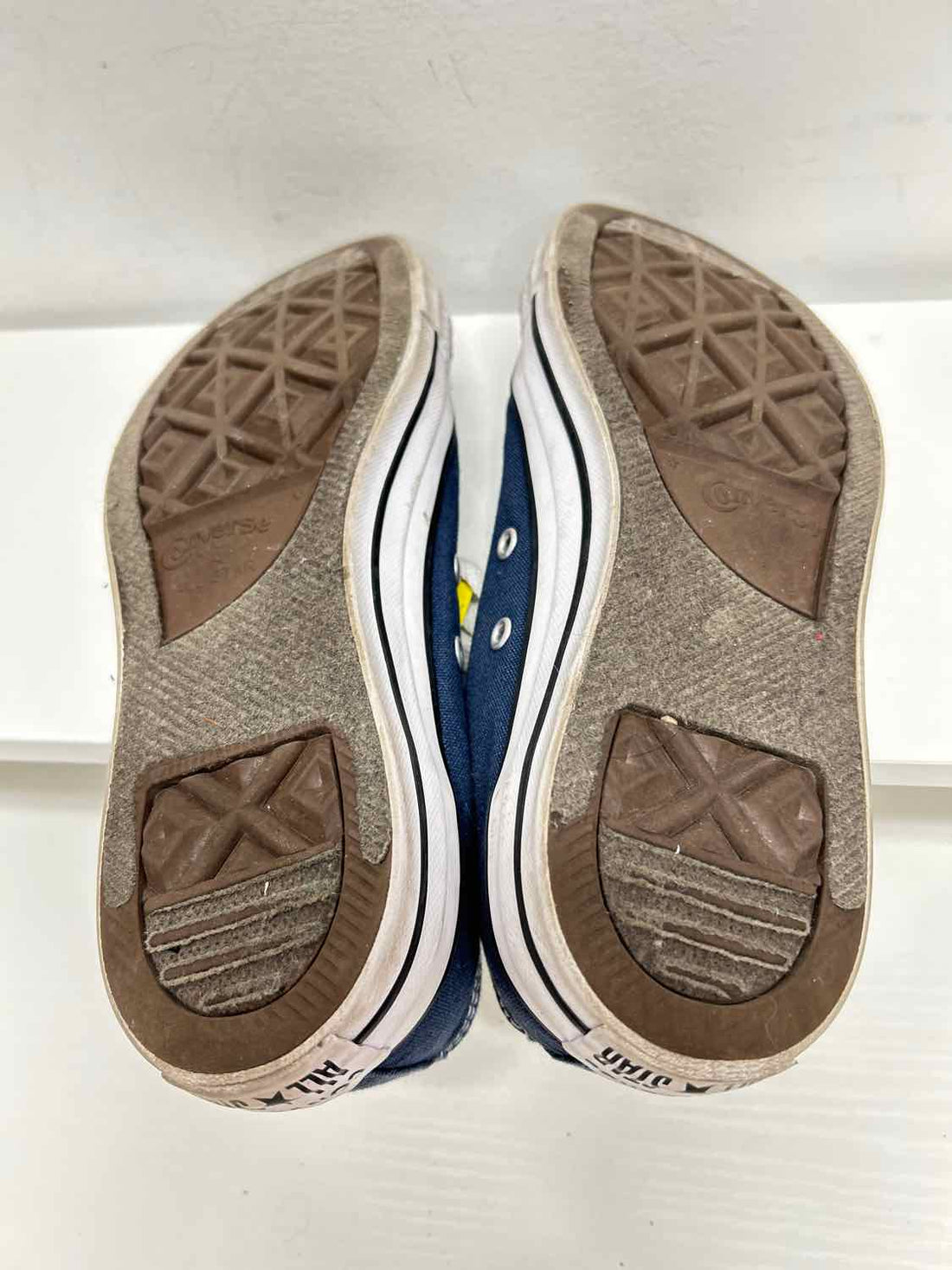 Converse Women Size 9 Navy Sneakers