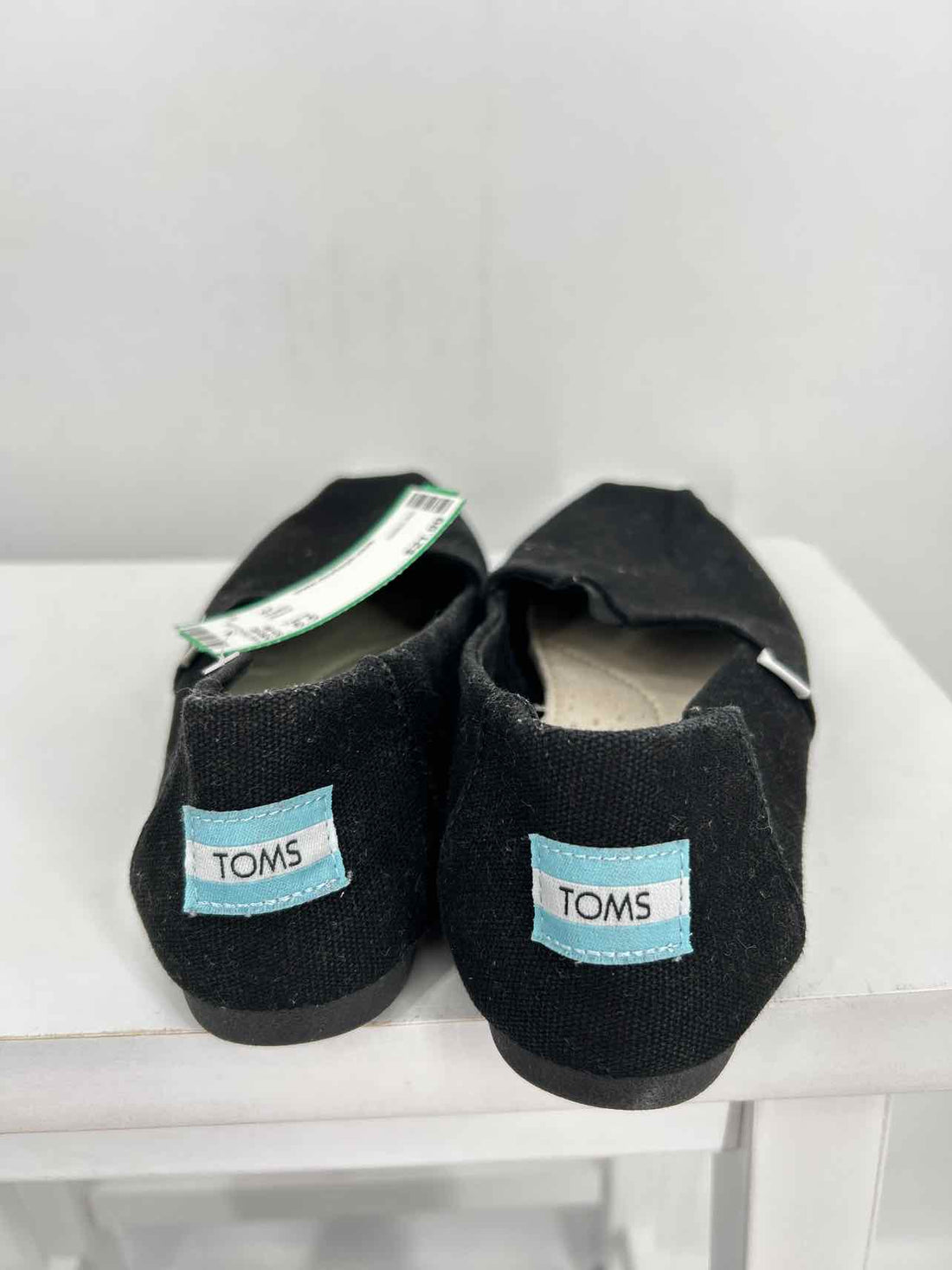 Toms Women Size 6.5 Black Flats