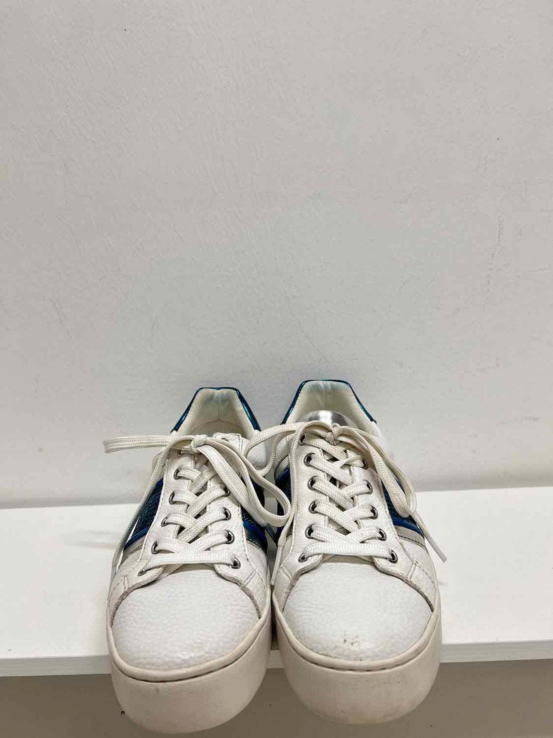 Michael Kors Women Size 7 White & Blue Sneakers
