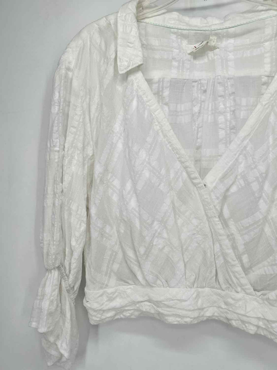 By Anthropologie Size M White Long Sleeve