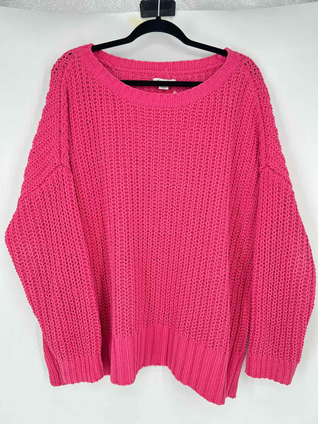American Eagle Size M Hot Pink Sweater