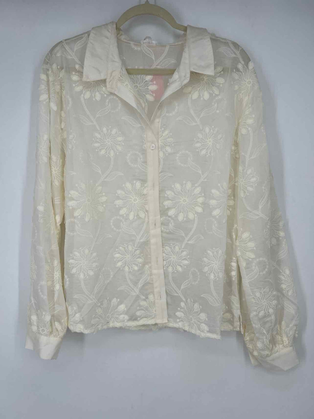 En Creme M Cream Embroidered New Boutique Top