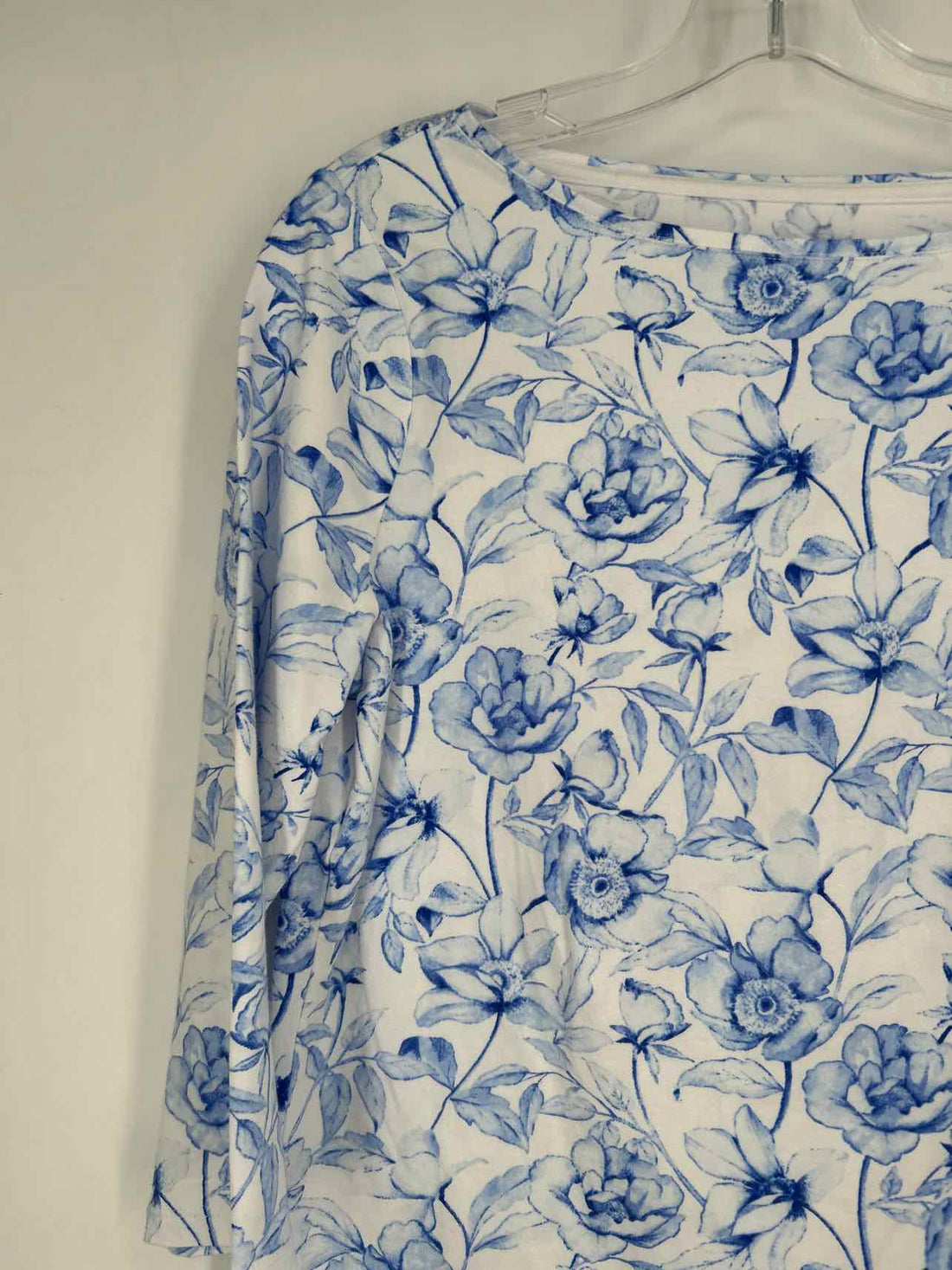 Talbots Size LP White & Blue Floral Long Sleeve
