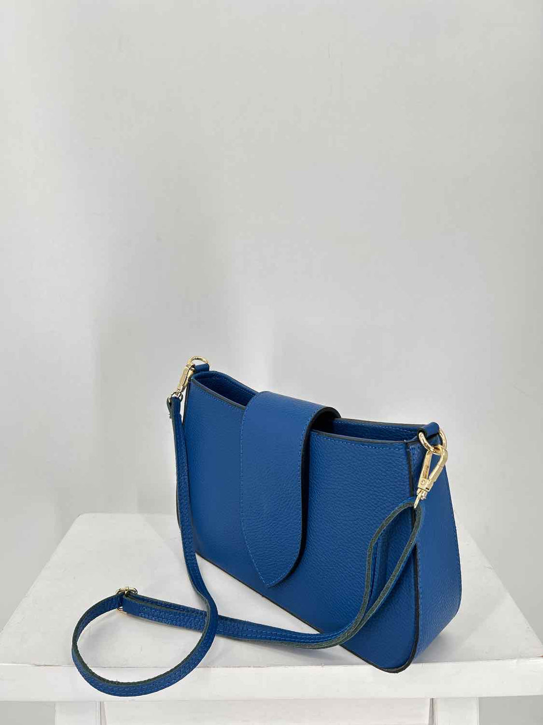 Uno Alla Volta Blue Pebbled Leather Shoulder