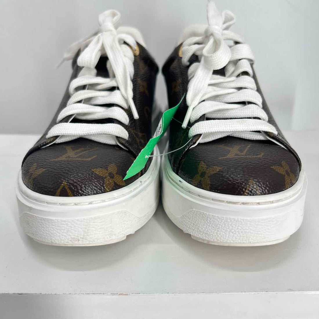 Louis Vuitton Time Out Women Size 36 Monogram Pre Owned Coated Canvas LUXURY