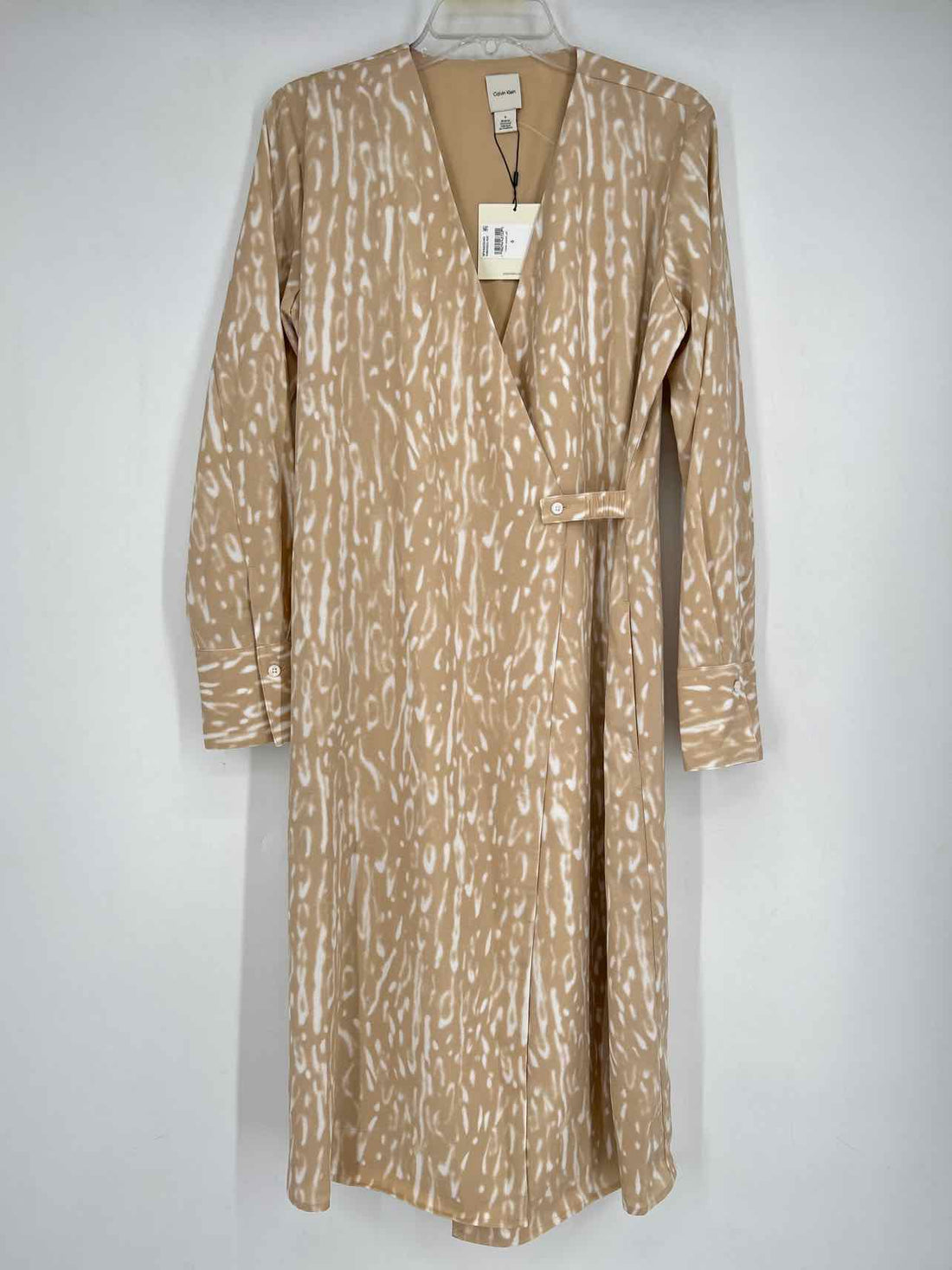 Calvin Klein Size 6 Beige & White NWT Dress