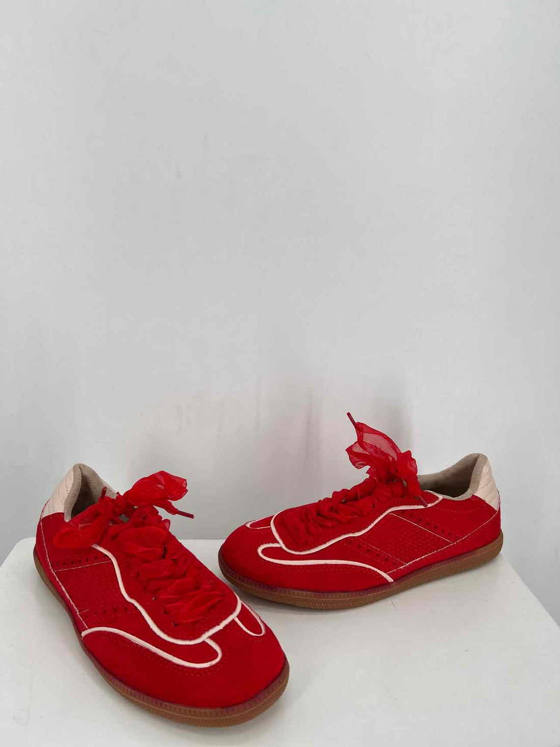 Shu Shop Women Size 6.5 Red & White New Boutique Shoes