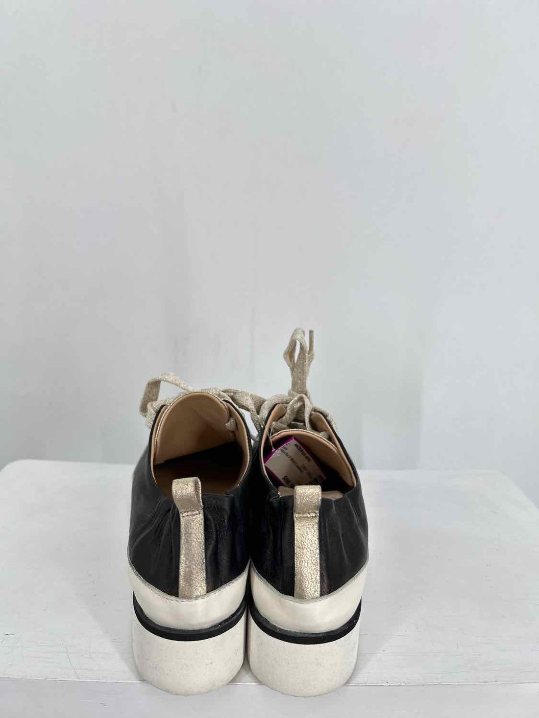 xsa Women Size 37 Black Leather Sneakers