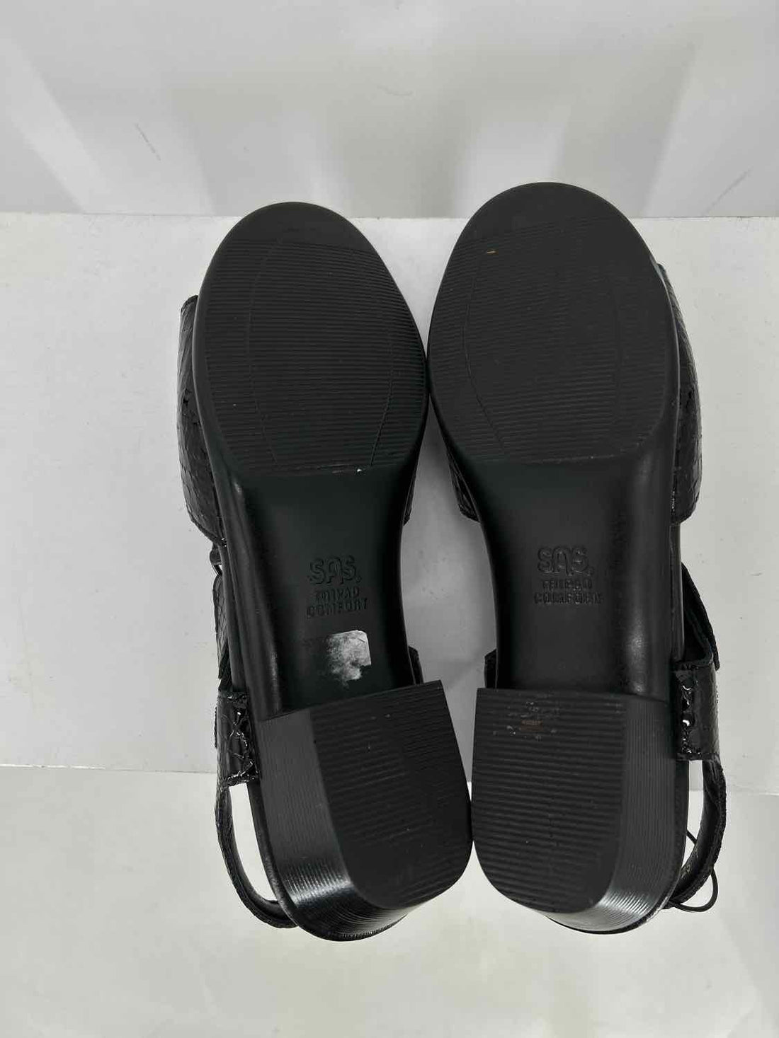 SAS Women Size 9.5 Black Sandals