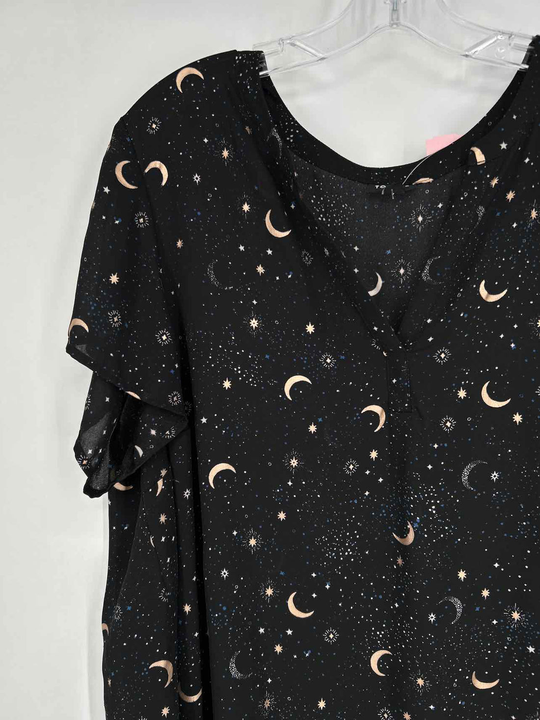 Torrid Size 2X Black Star Print Short Sleeve Top/Blouse