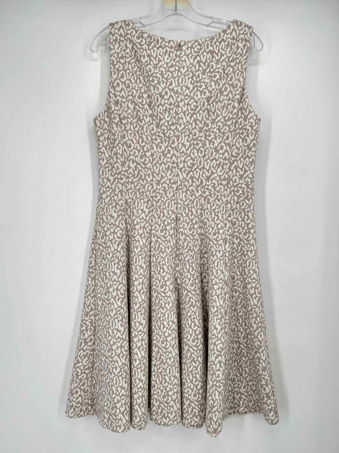 Calvin Klein Size 12 Taupe & White Sleeveless Dress