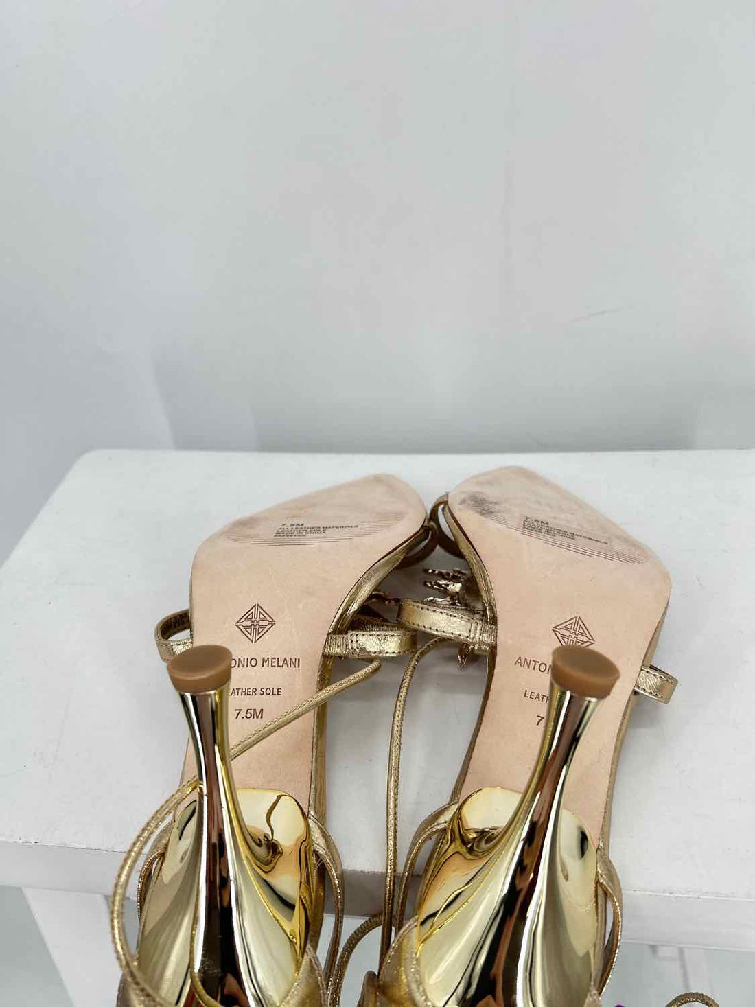 Antonio Melani Women Size 7.5 Gold Heels