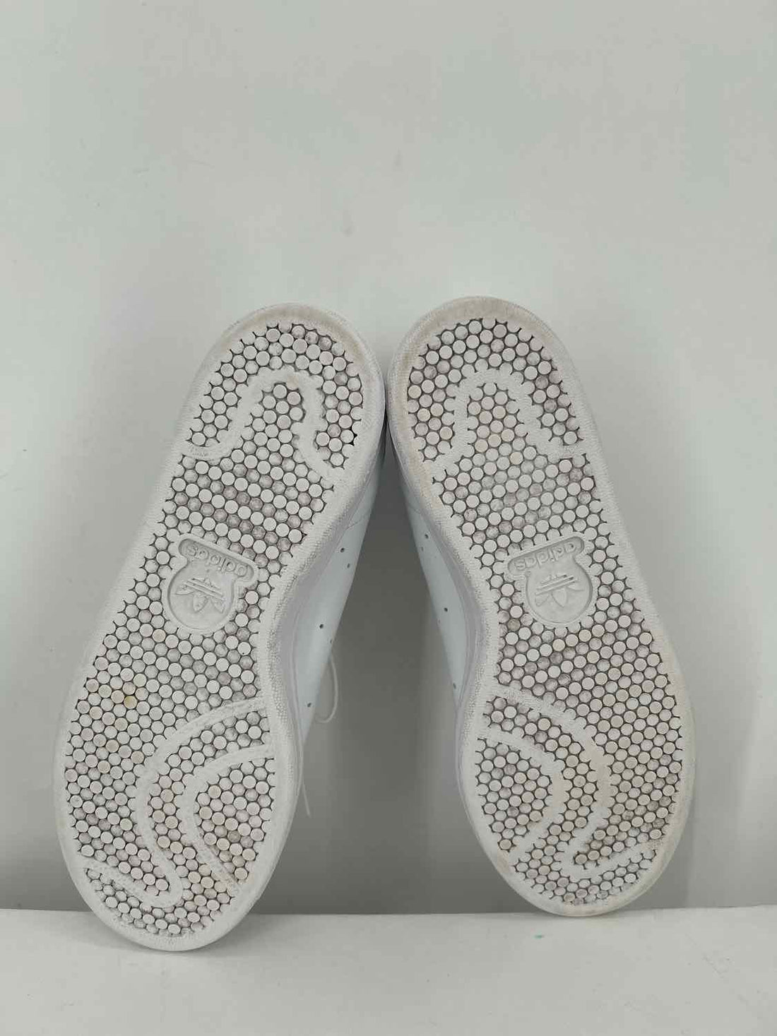Adidas Women Size 7.5 White Sneakers