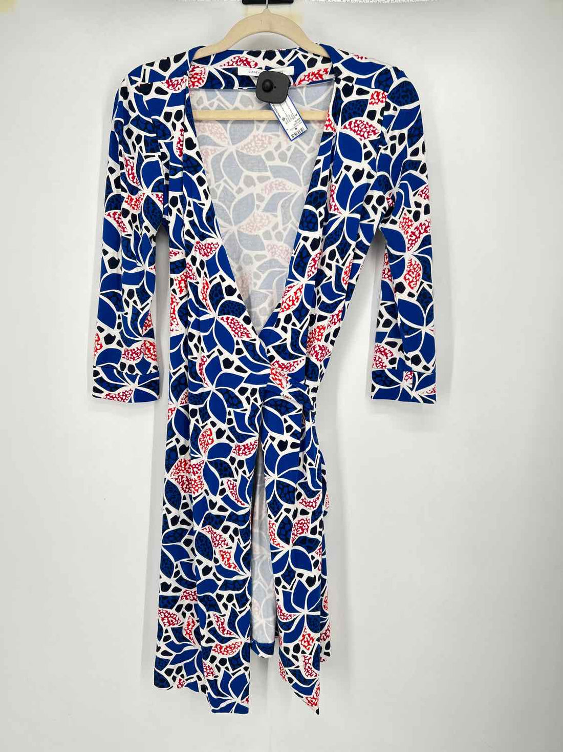 Diane Von Furstenberg Size 4 White Blue & Red Print Long Sleeve Dress