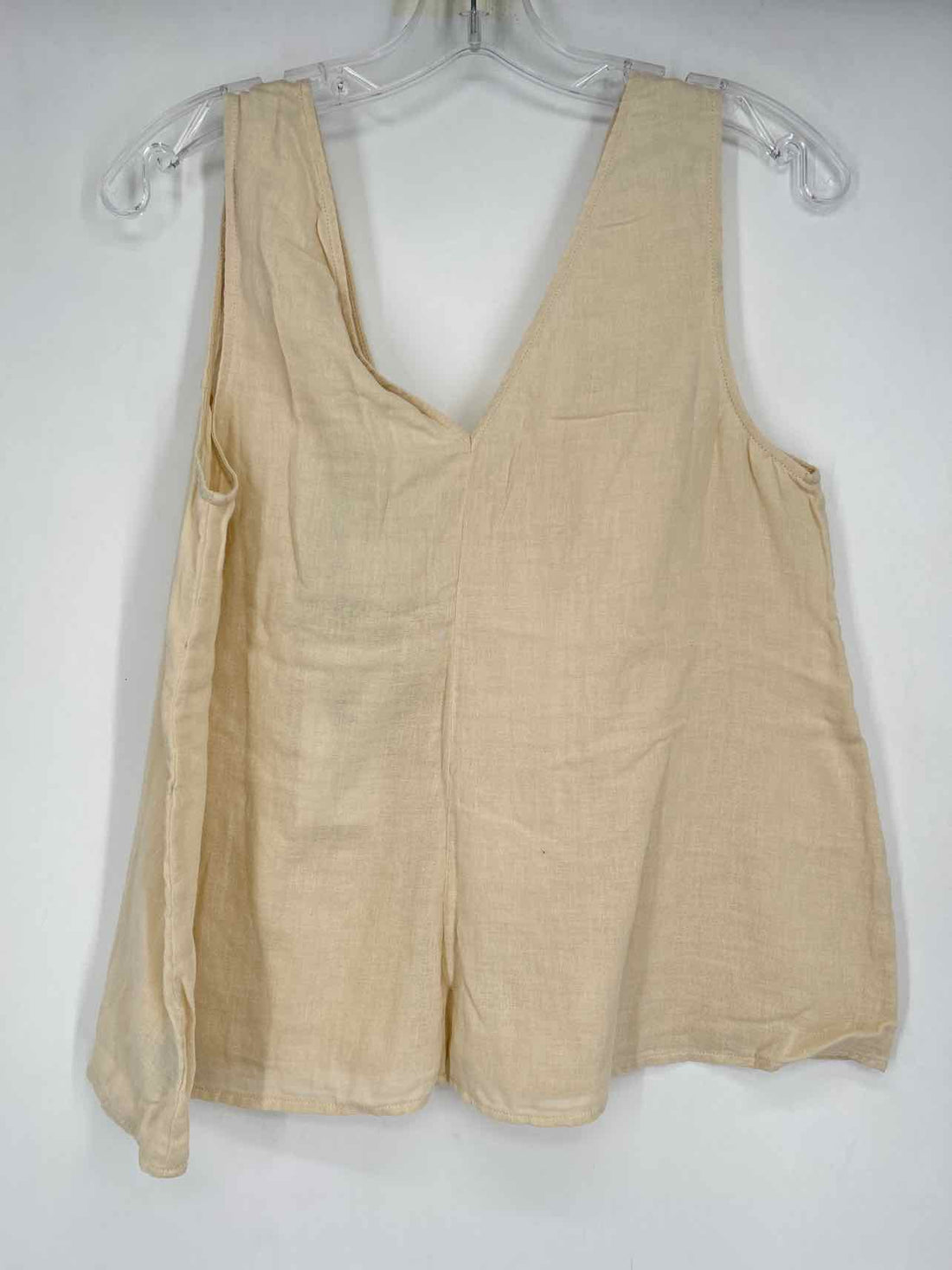 Calme Size M Cream NWT Tank Top