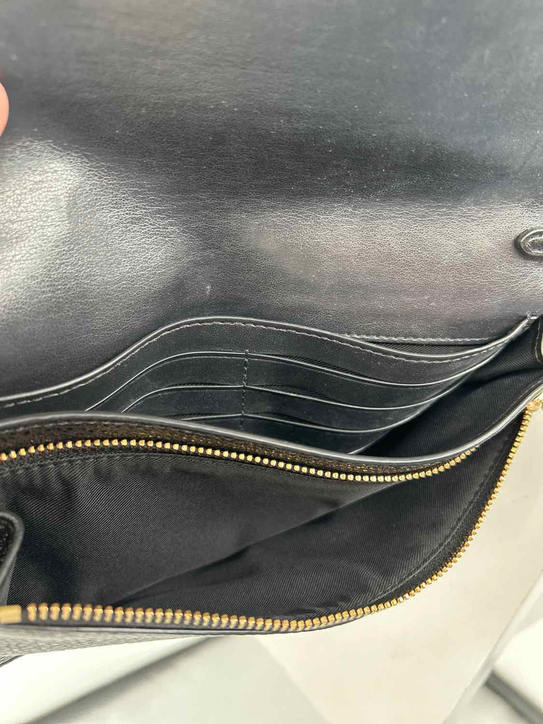 Coach Black Genuine Leather Pre Owned Crossbody
