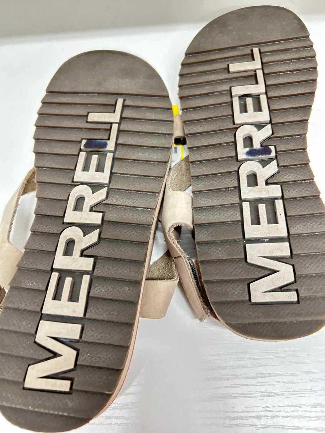 Merrell Women Size 9 Light Gray Leather Sandals