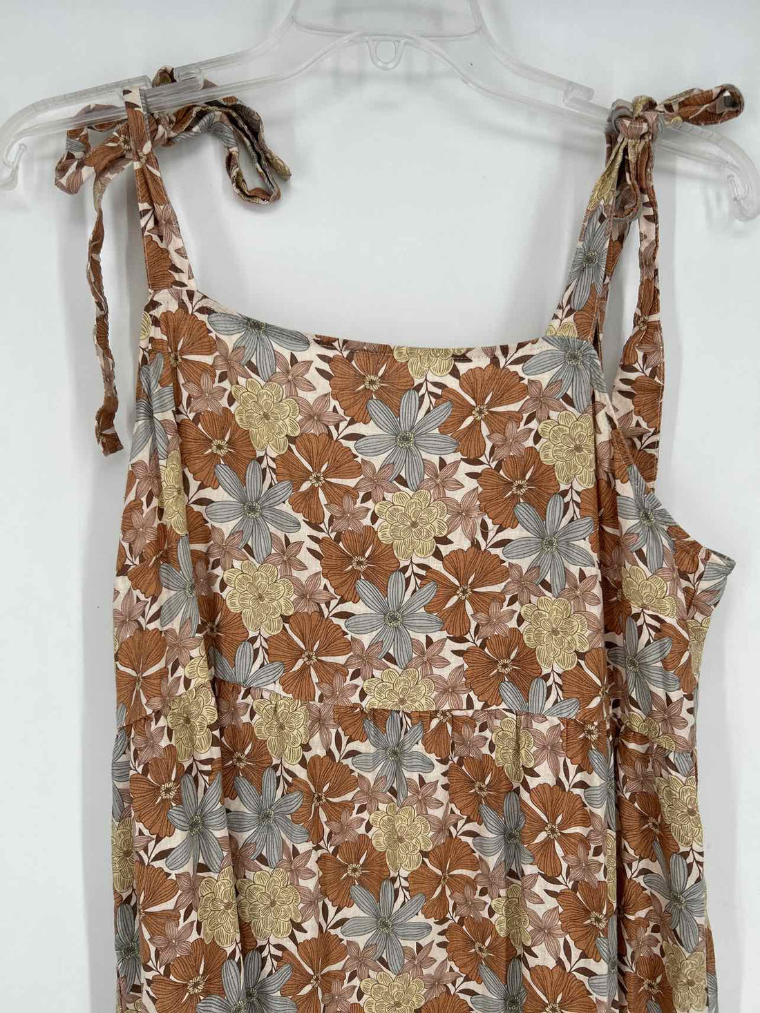 Rylee + Cru Size XL Beige Floral Sleeveless Dress