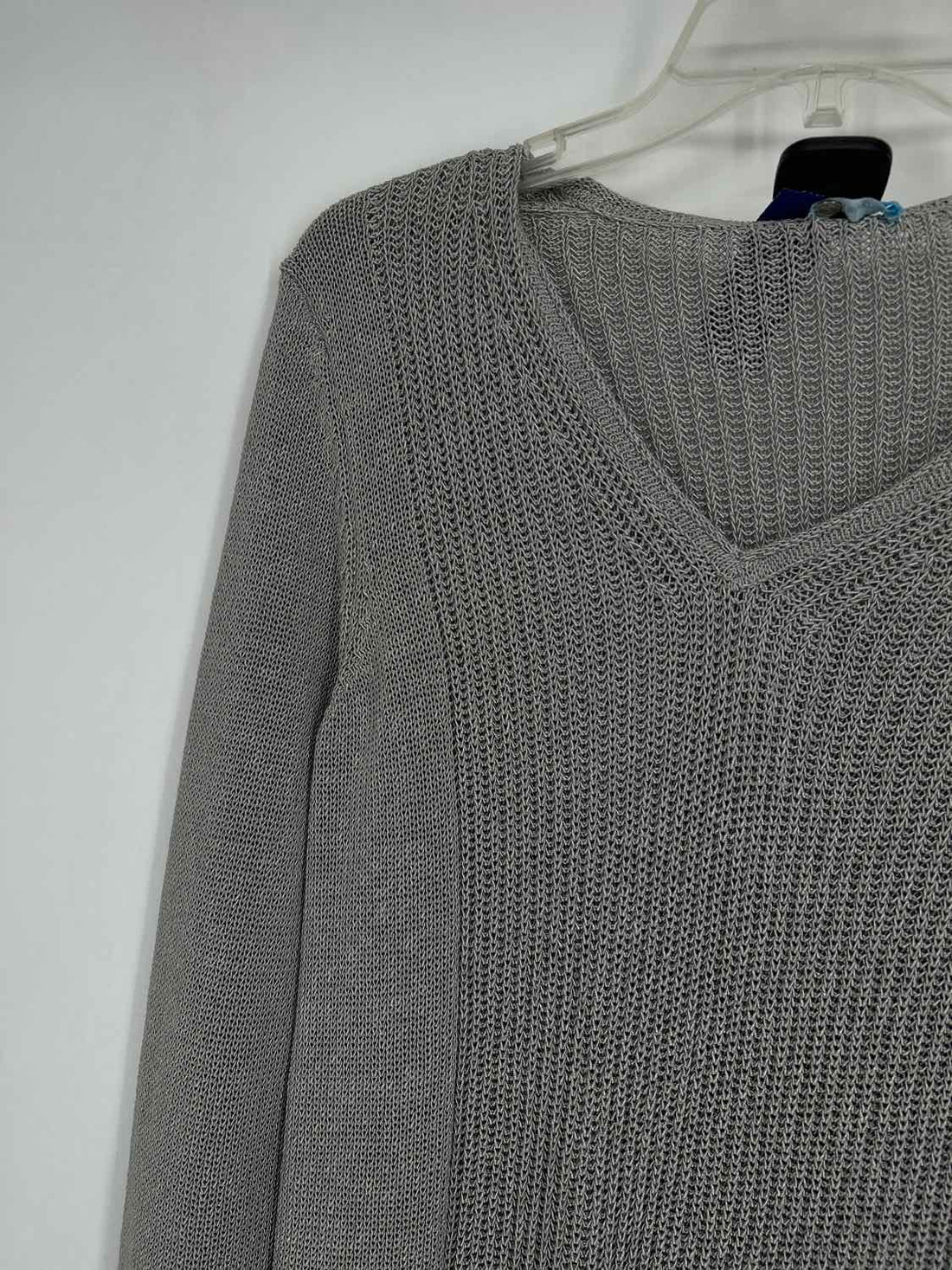 J McLaughlin Size M Light Gray Sweater