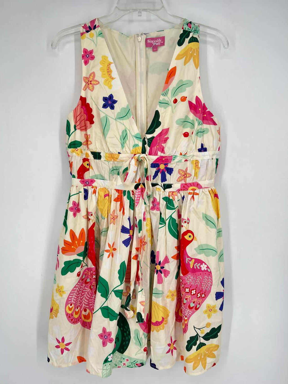 Sincerely Jules Size M Cream Floral Sleeveless Dress