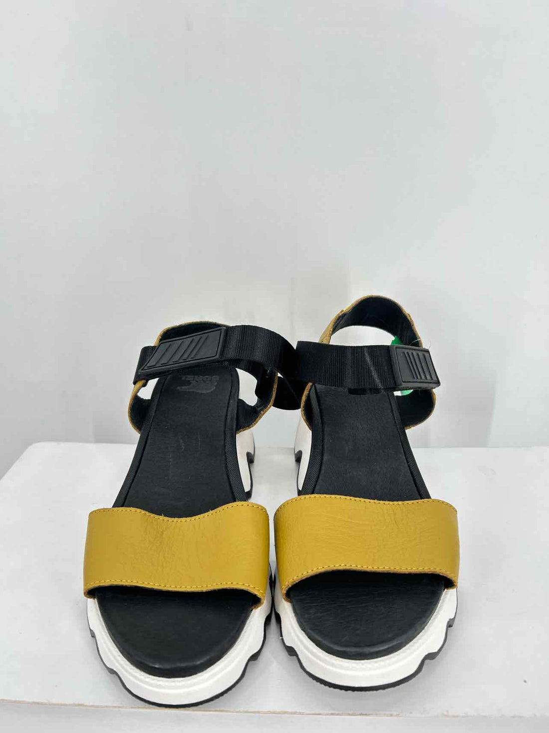 Sorel Women Size 9 Black & Olive Sandals