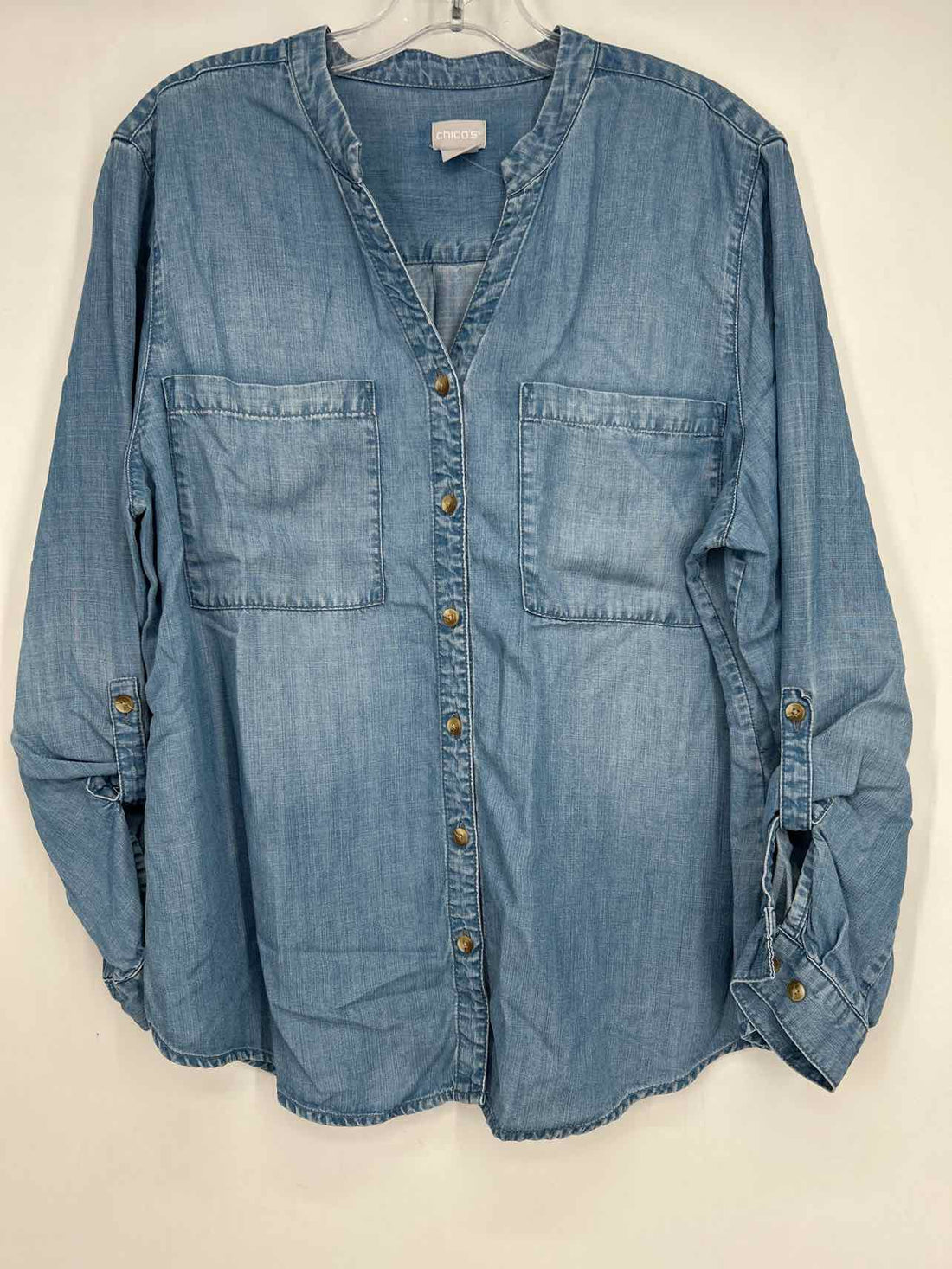 Chicos Size 2 (12/14) Light Chambray Long Sleeve