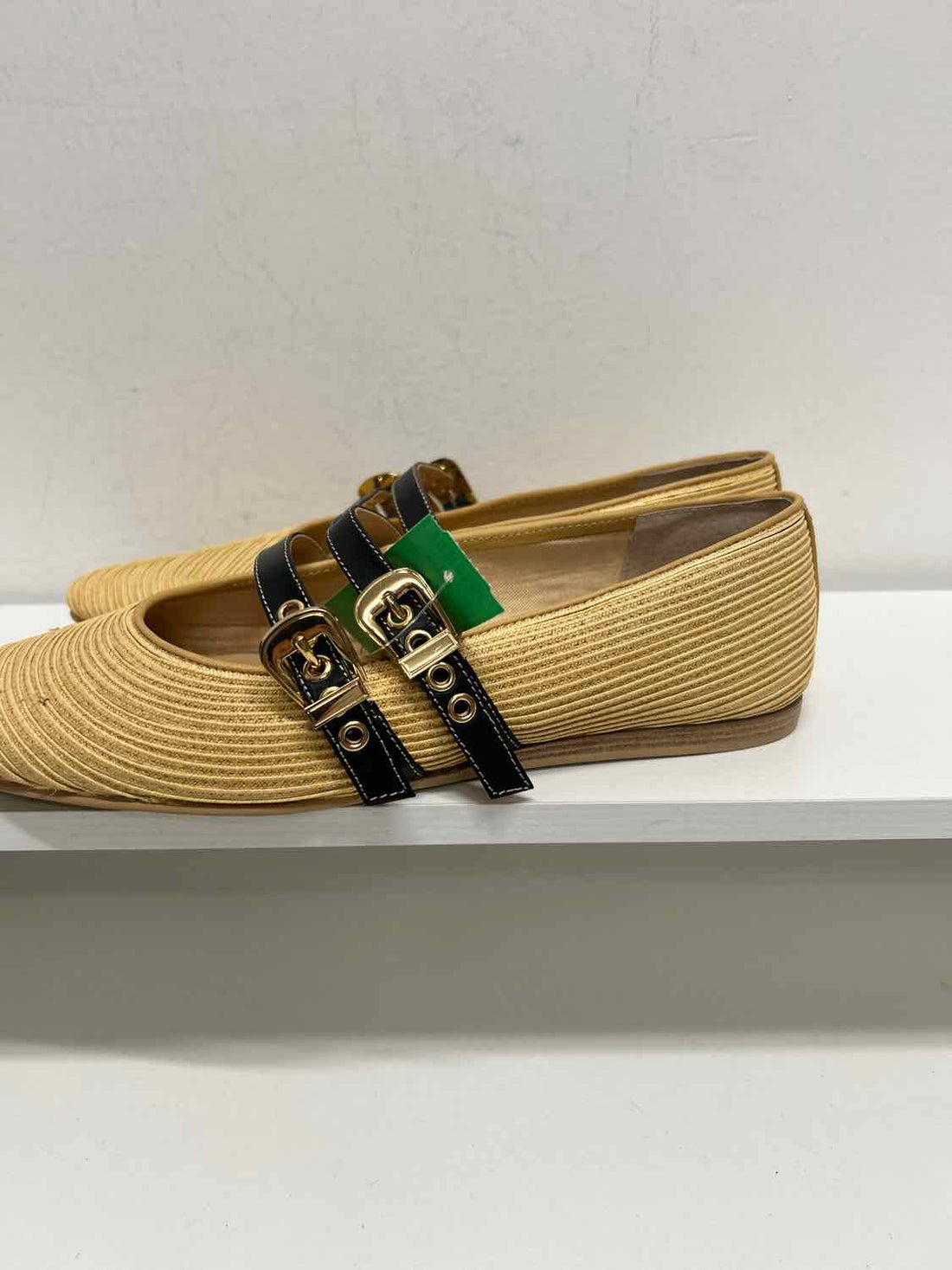 Dolce Vita Women Size 8 Natural Flats
