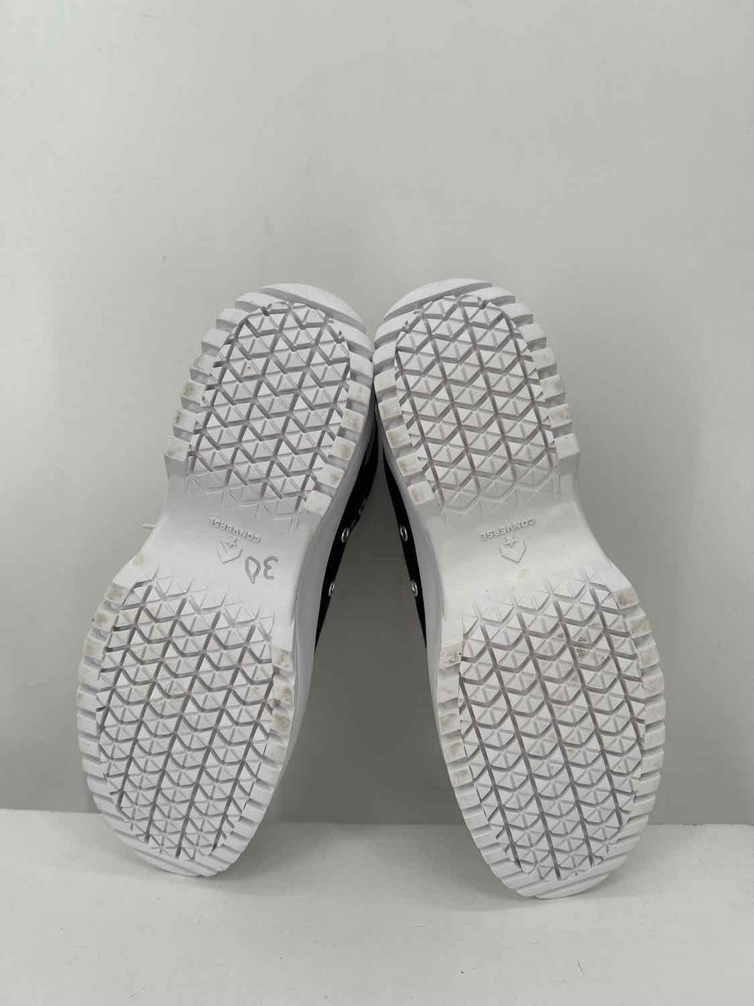 Converse Women Size 8 Black & White Like New Platforms