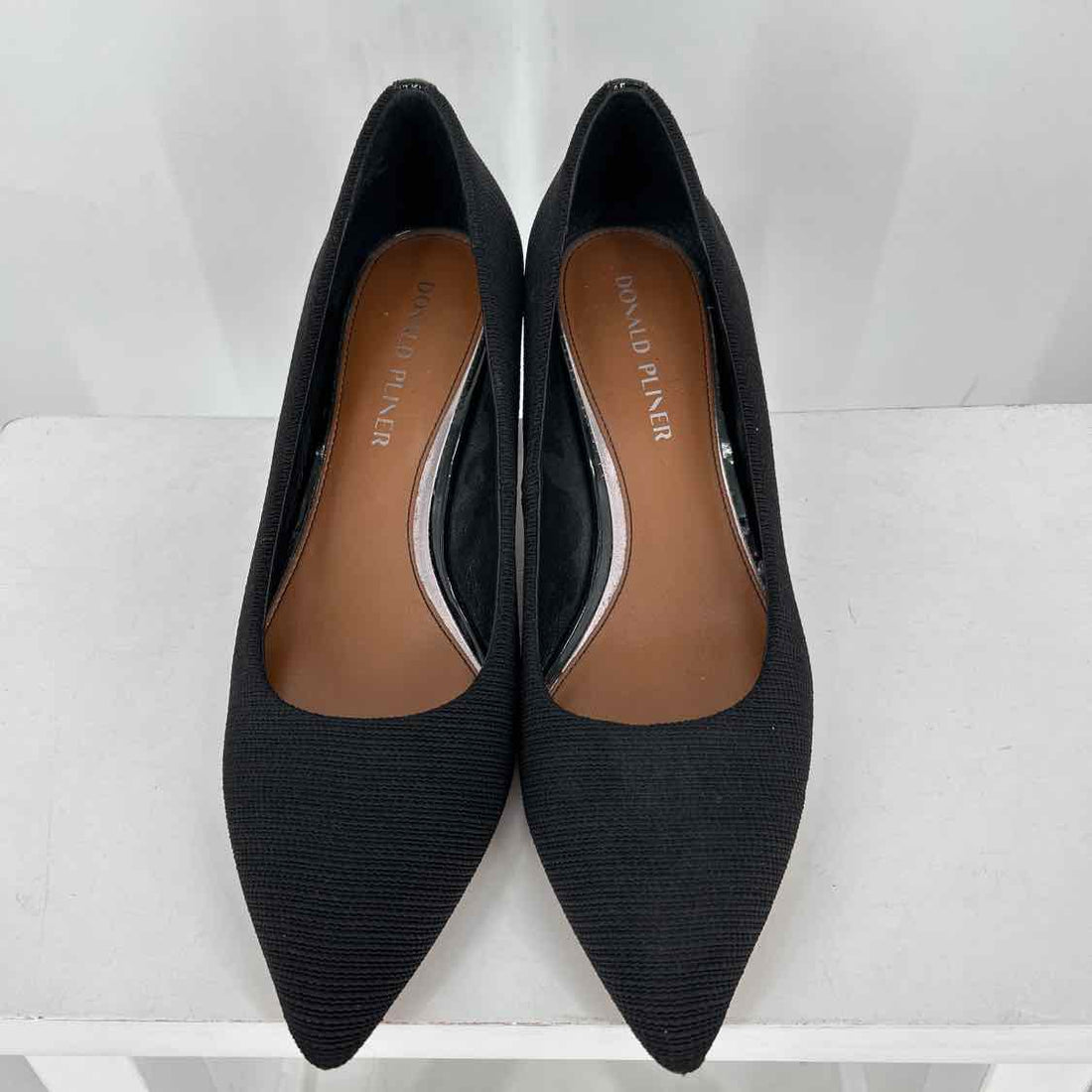 Donald Pliner Women Size 9.5 Black Heels