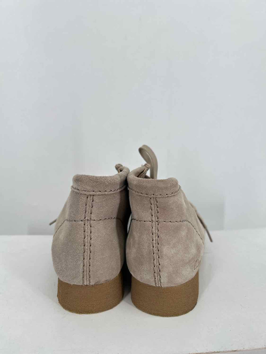 Clarks Women Size 8 Taupe Wallabee Ankle Boot