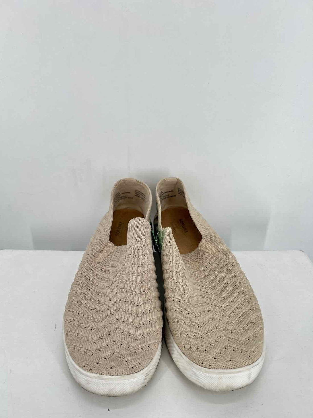 Soma Women Size 10 Tan Nylon Sneakers