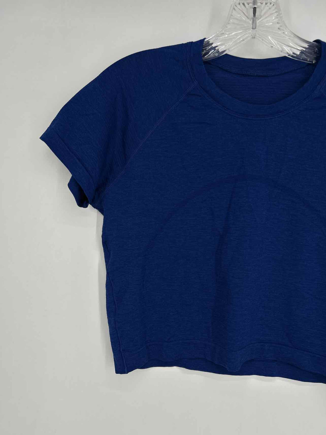 Lululemon Size 10 Dark Blue Short Sleeve Active Tops