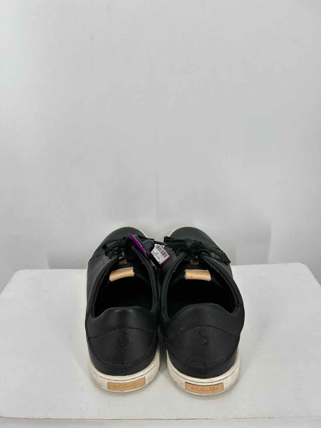 Olu Kai Women Size 8.5 Black Leather Sneakers