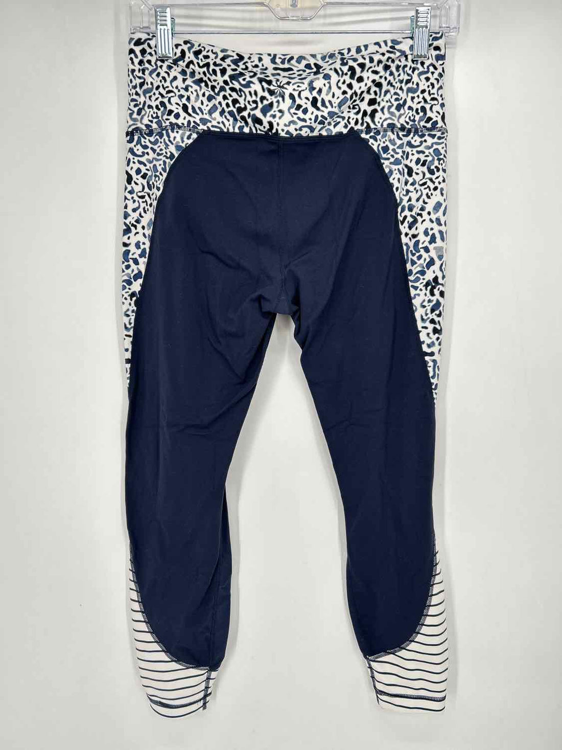 Athleta Size M Navy & Leopard Active Leggings