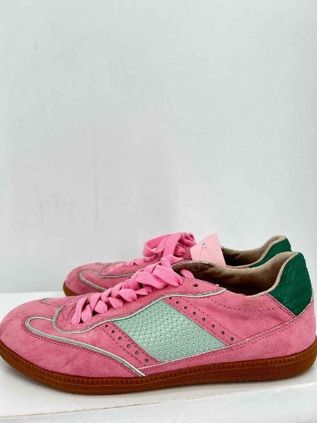 Shu Shop Women Size 8.5 Pink & Green Sneakers