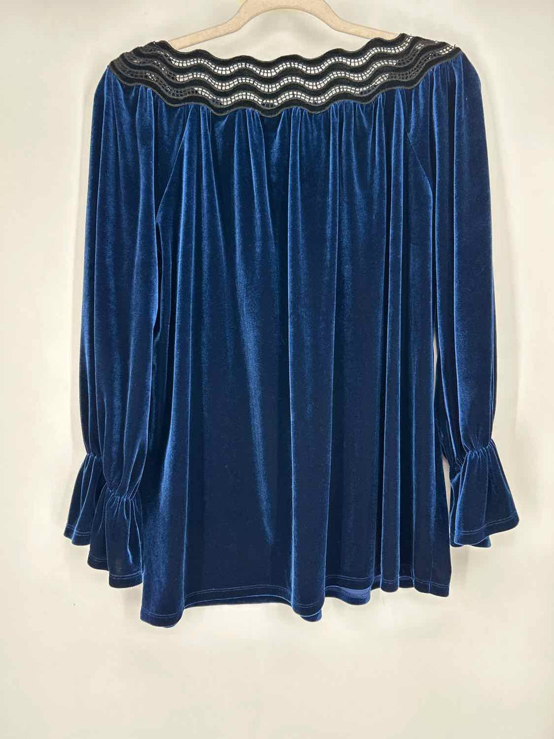 Rafaella Size M Navy & Black Velvet Long Sleeve