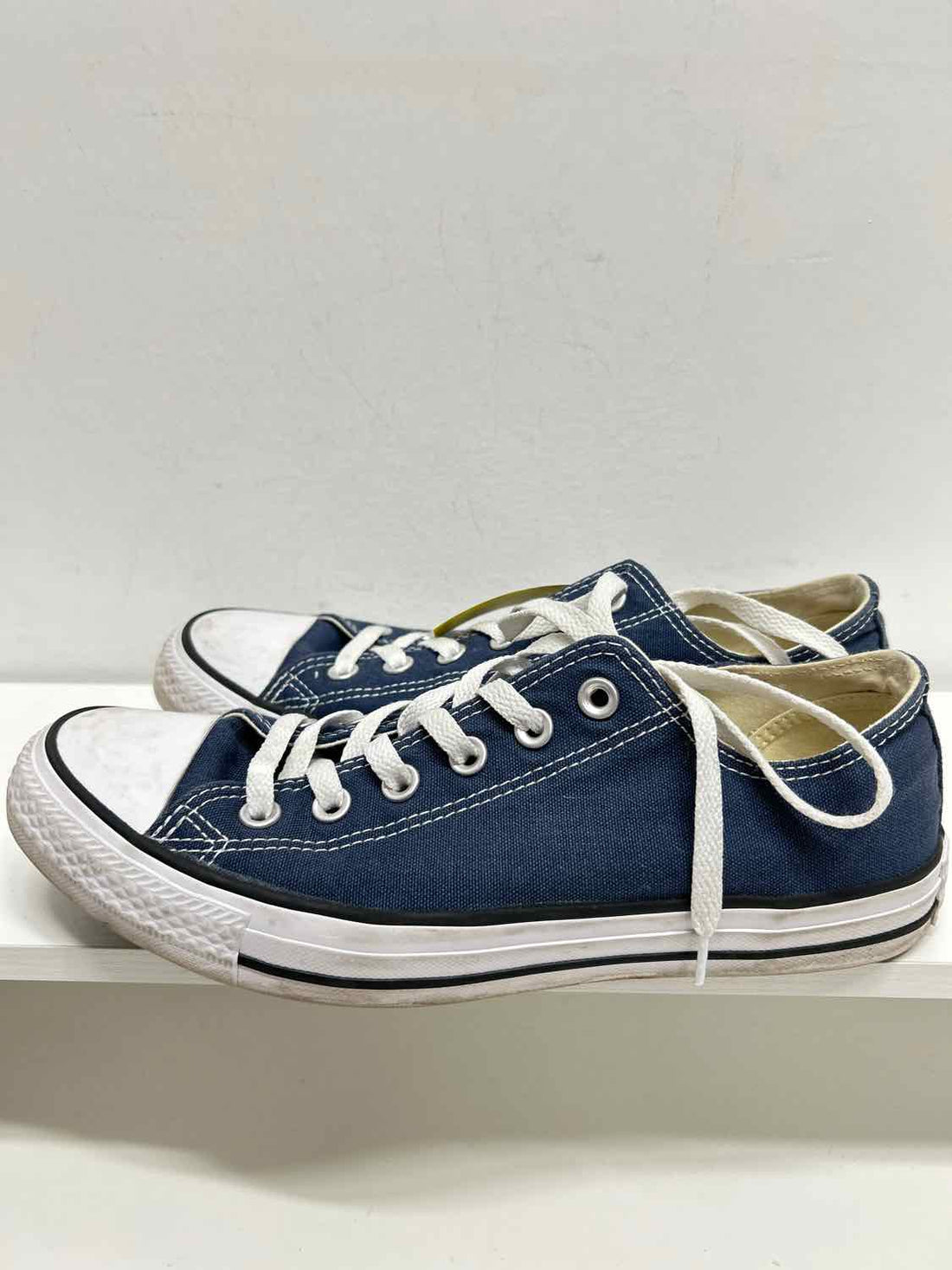 Converse Women Size 9 Navy Sneakers