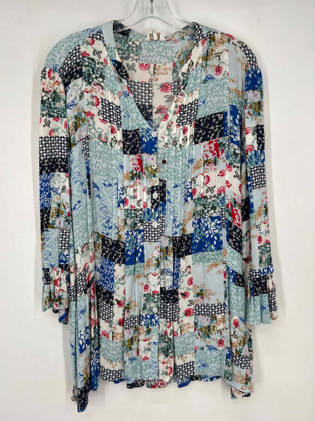 Cotton Traders Size 14 Light Blue Floral Long Sleeve