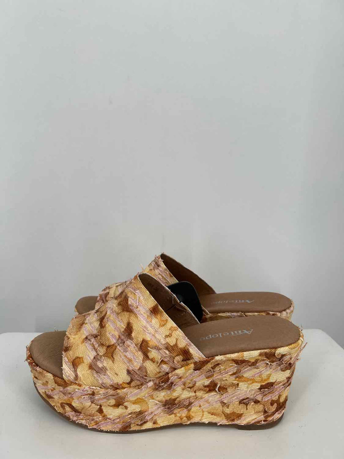 Antelope Women Size 39 (8.5-9) Yellow Print New Wedges