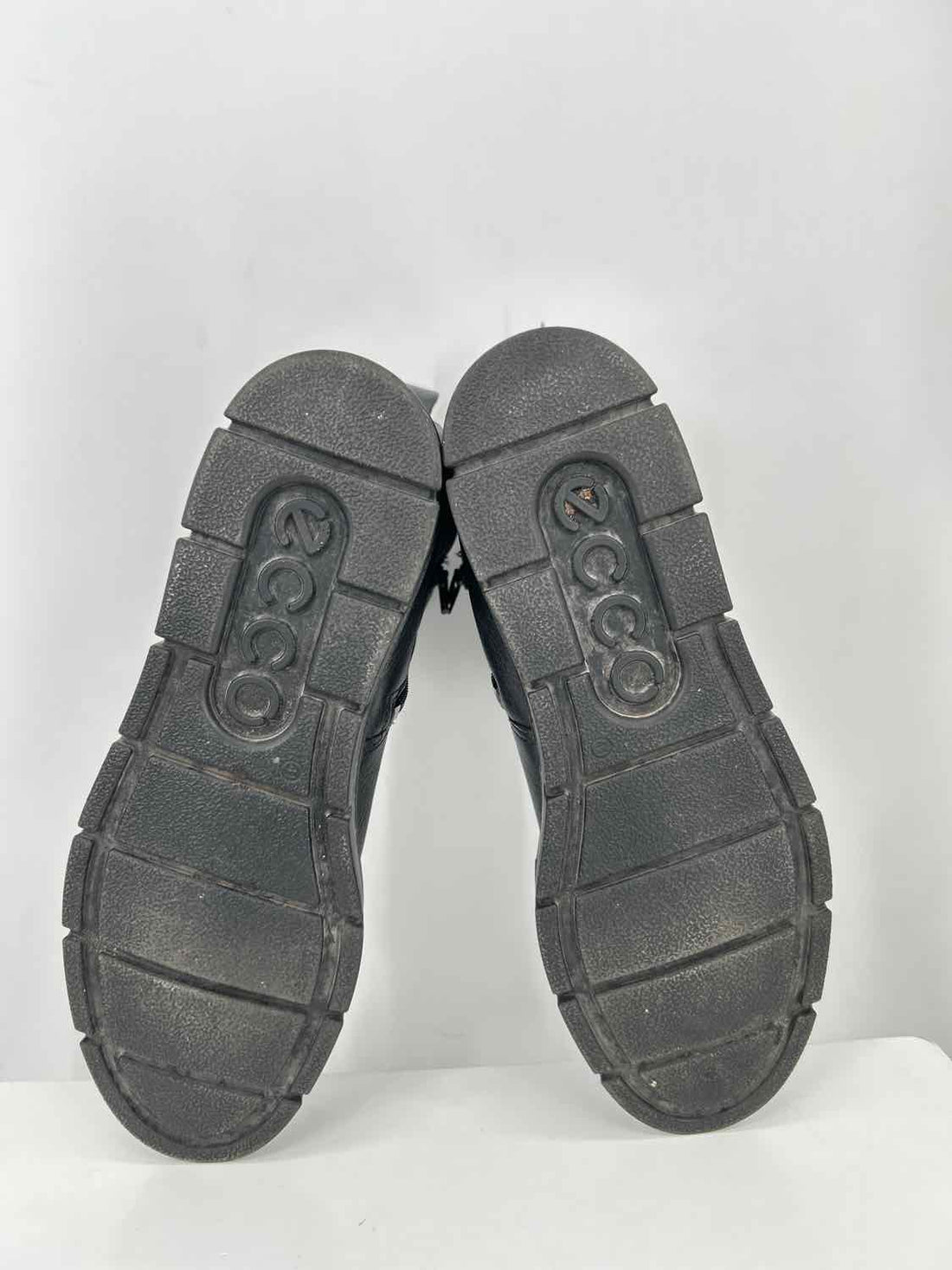 Ecco Women Size 10 Black Ankle Boot