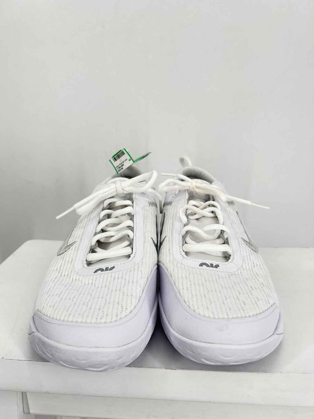 Nike Women Size 11 White Sneakers