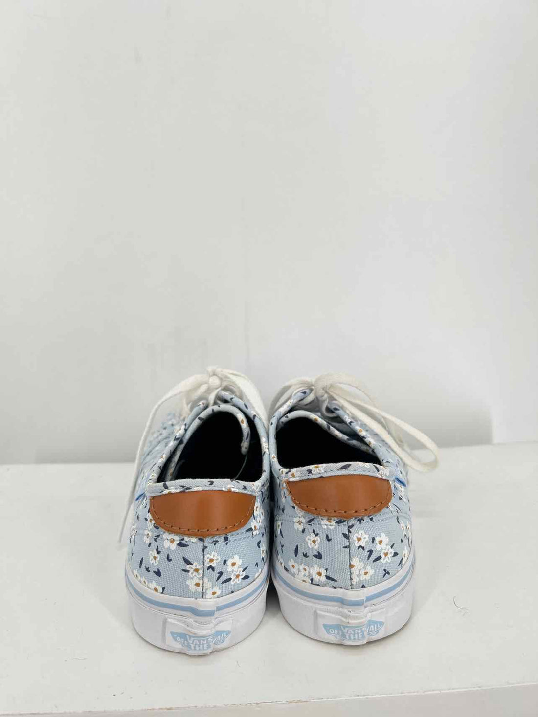 Vans Women Size 7 Light Blue Floral Sneakers