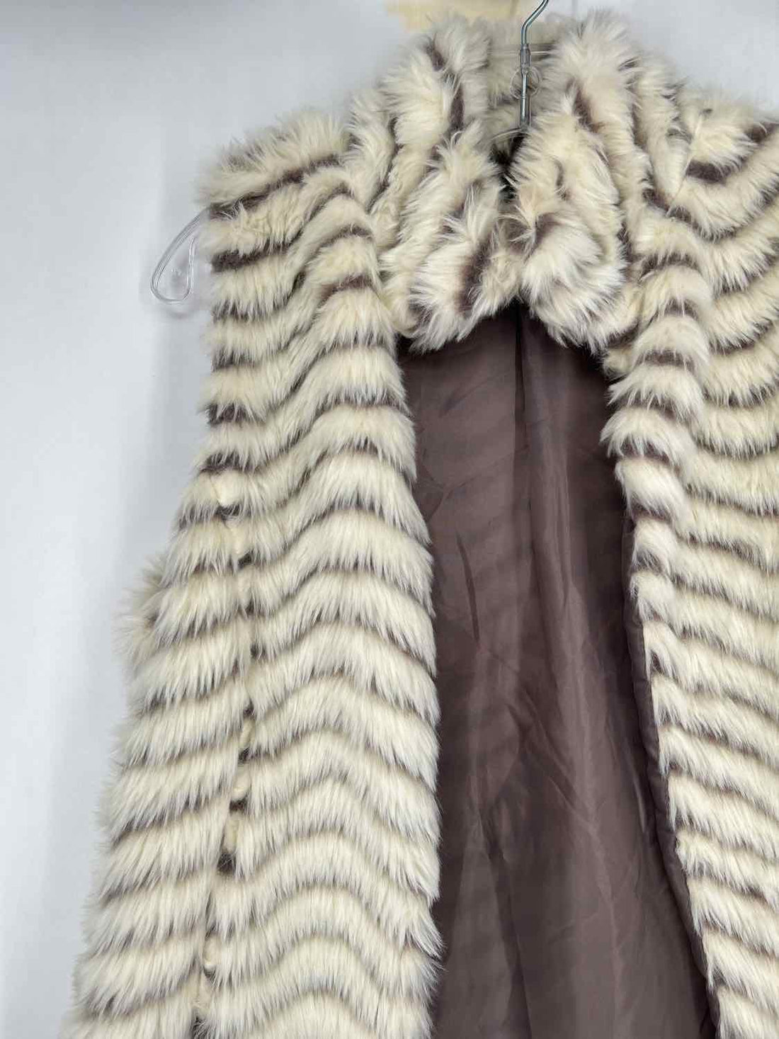Me Jane Size M White Striped Faux Fur Vest