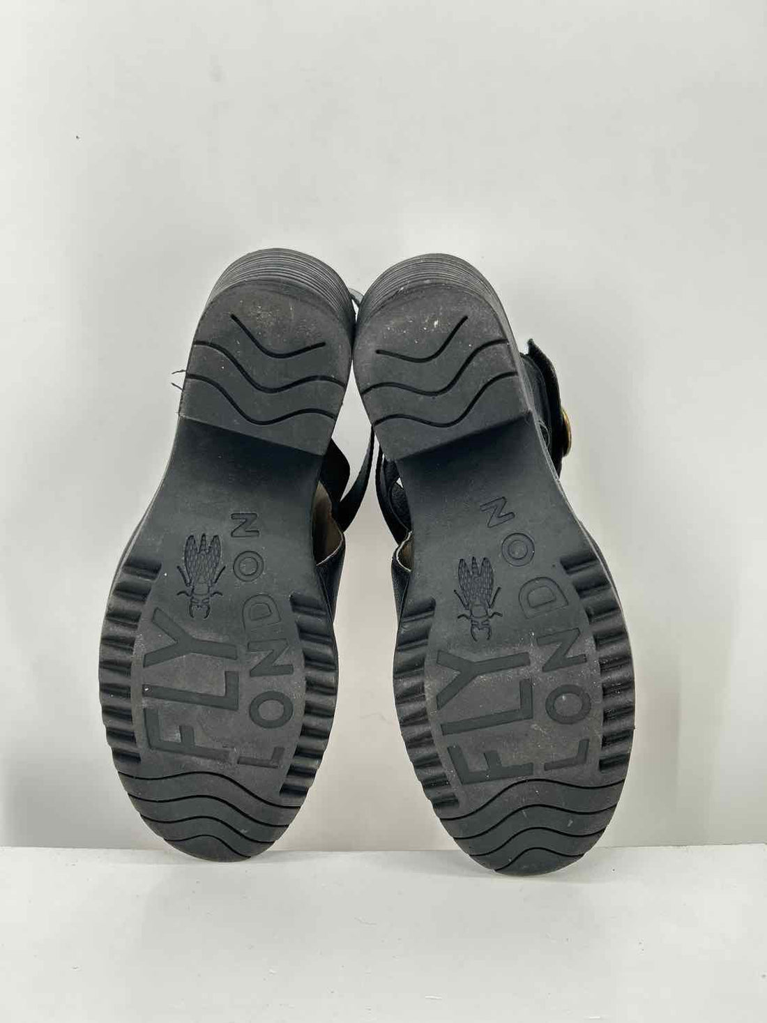 Fly london Women Size 37 Black Pre Owned Leather Heels