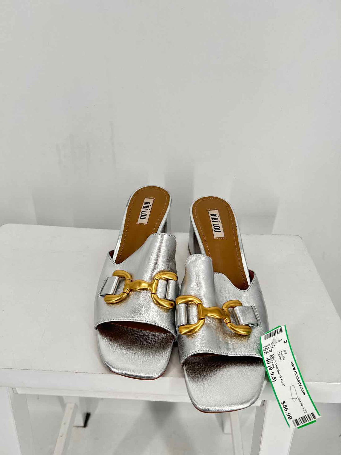 Bibi Lou Women Size 40 (9-9.5) Silver Heels