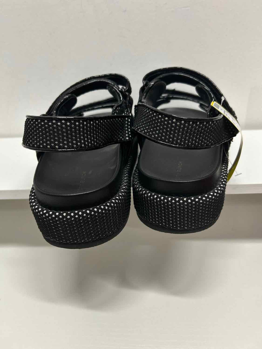 Tory Burch Women Size 9 Black Excellent Condition Mesh Sandals