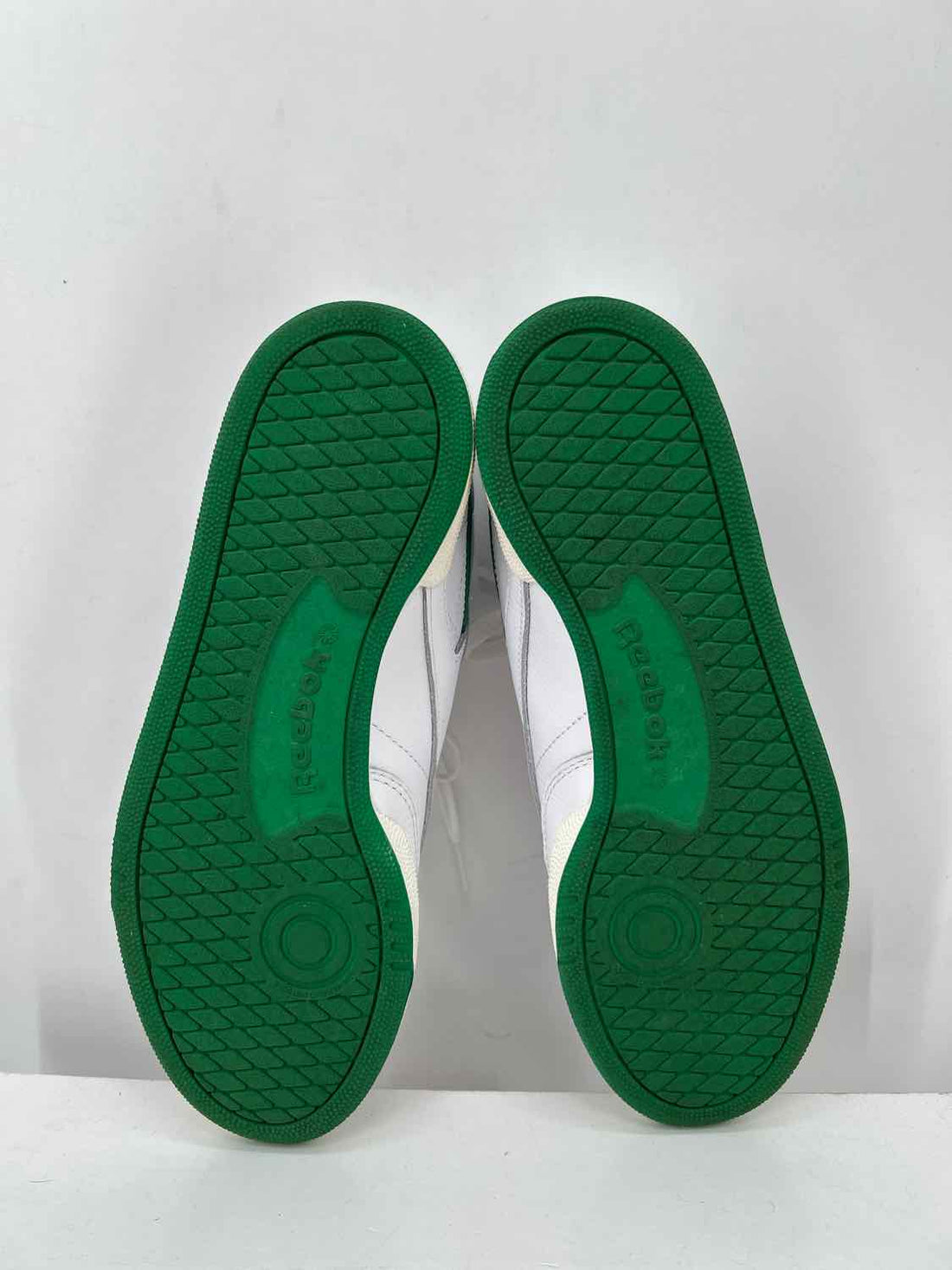 Reebok Women Size 8.5 White & Green Sneakers