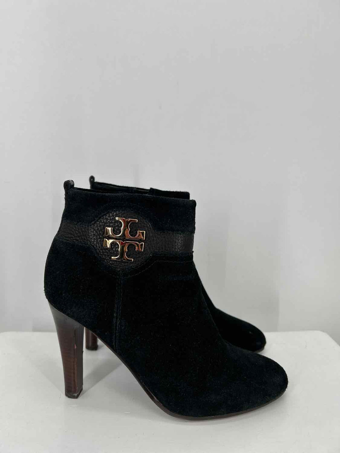 Tory Burch Women Size 8 Black Suede Ankle Boot